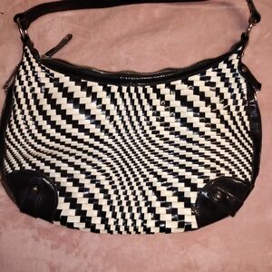 Black & White Woven Hobo Shoulder Bag - Women Obo